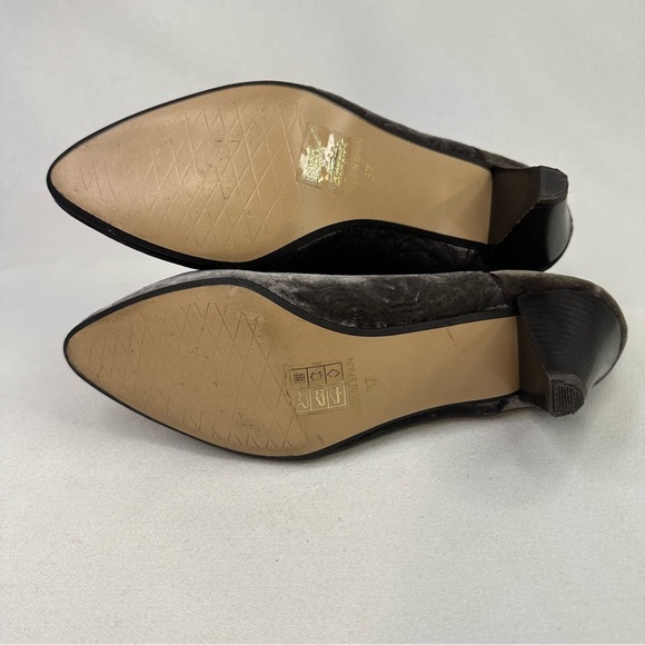 Sixtyseven Anthropologie Smoky Gray Velvet Floral Embossed Ankle Boots 6.5 - Picture 13 of 16
